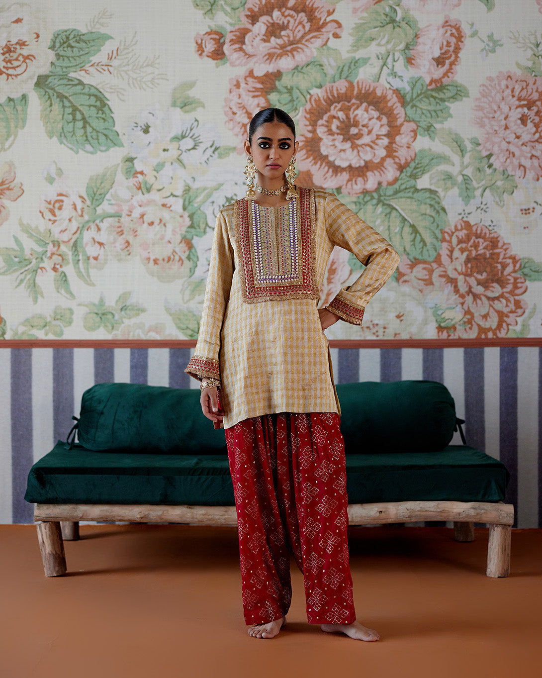 Short Kurta with Shimmer Dhoti-style pants Secondary image