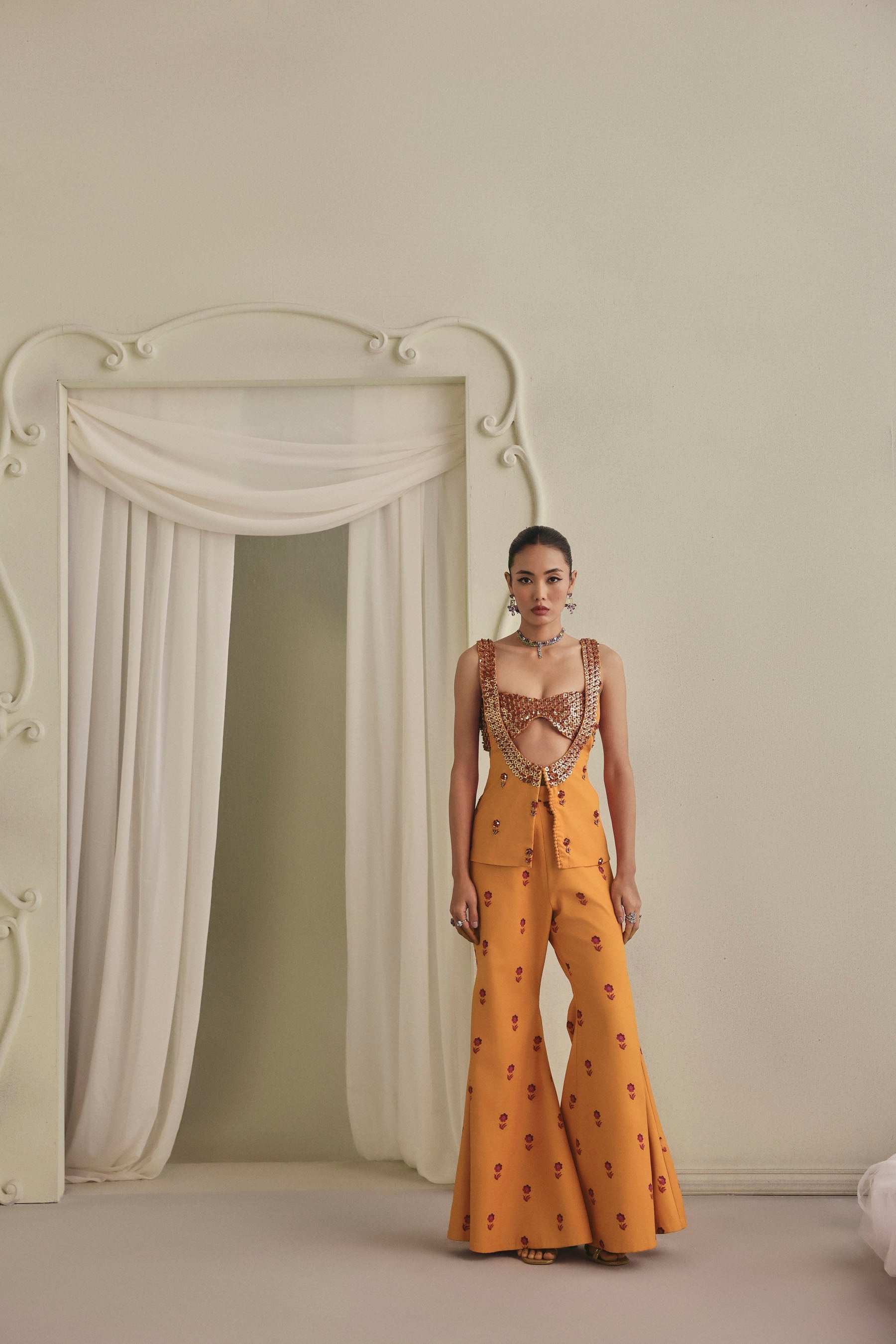 Kesari Pant Set Main image