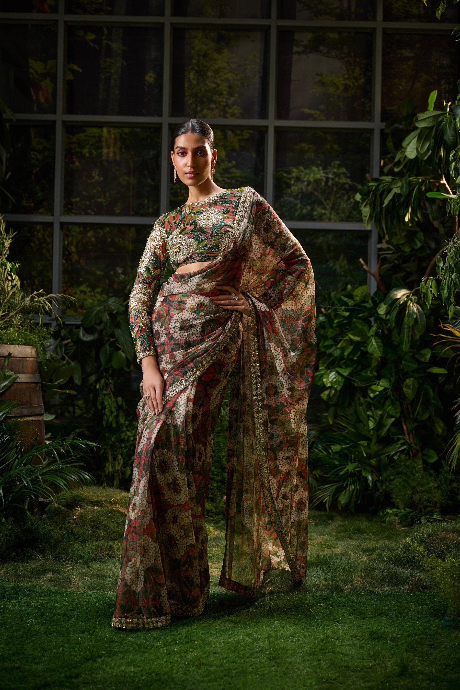 Rosarium Saree Main image