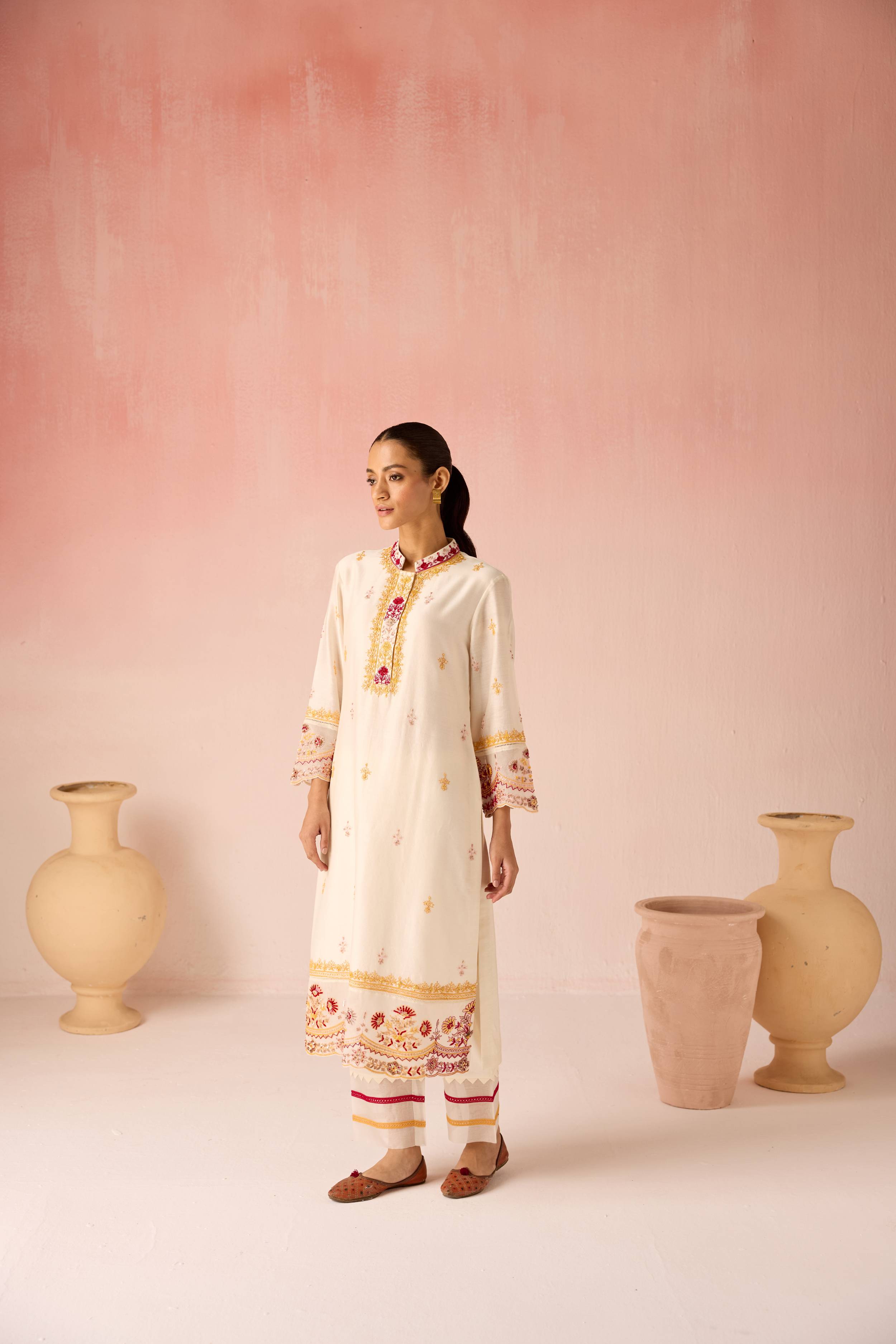 Subah Long Kurta Set Secondary image