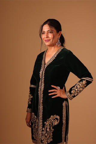 Emerald Green Velvet Kurta Set with Banarasi Brocade Pants