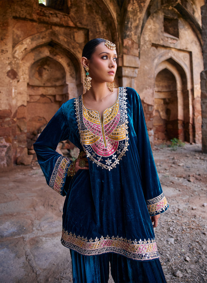 Sharvi Velvet Salwar Set