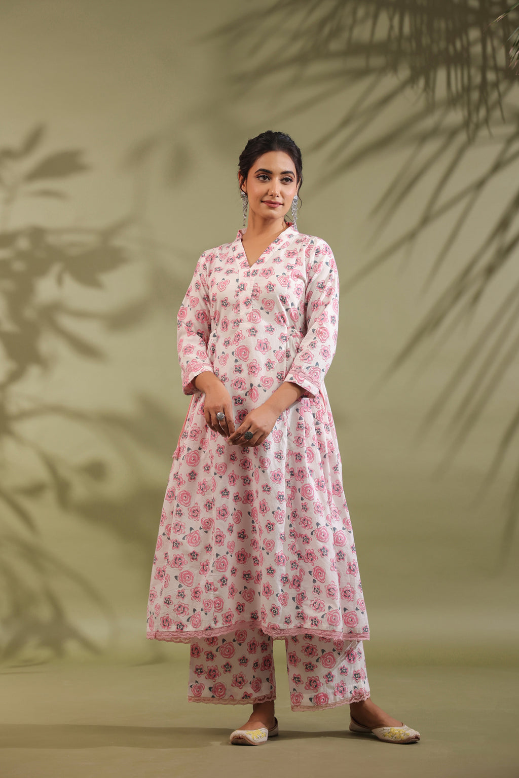 Rose Print Side Gathered With Tasseels Both Side A-line Cotton Suit Set