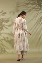 Box Pleated Kurta In Off White & Green Combination Suit Set Of 3