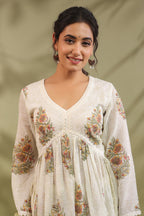 Gathered Kurta, Printed In White & Green Combination Suit Set Of 3