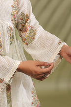 Gathered Kurta, Printed In White & Green Combination Suit Set Of 3