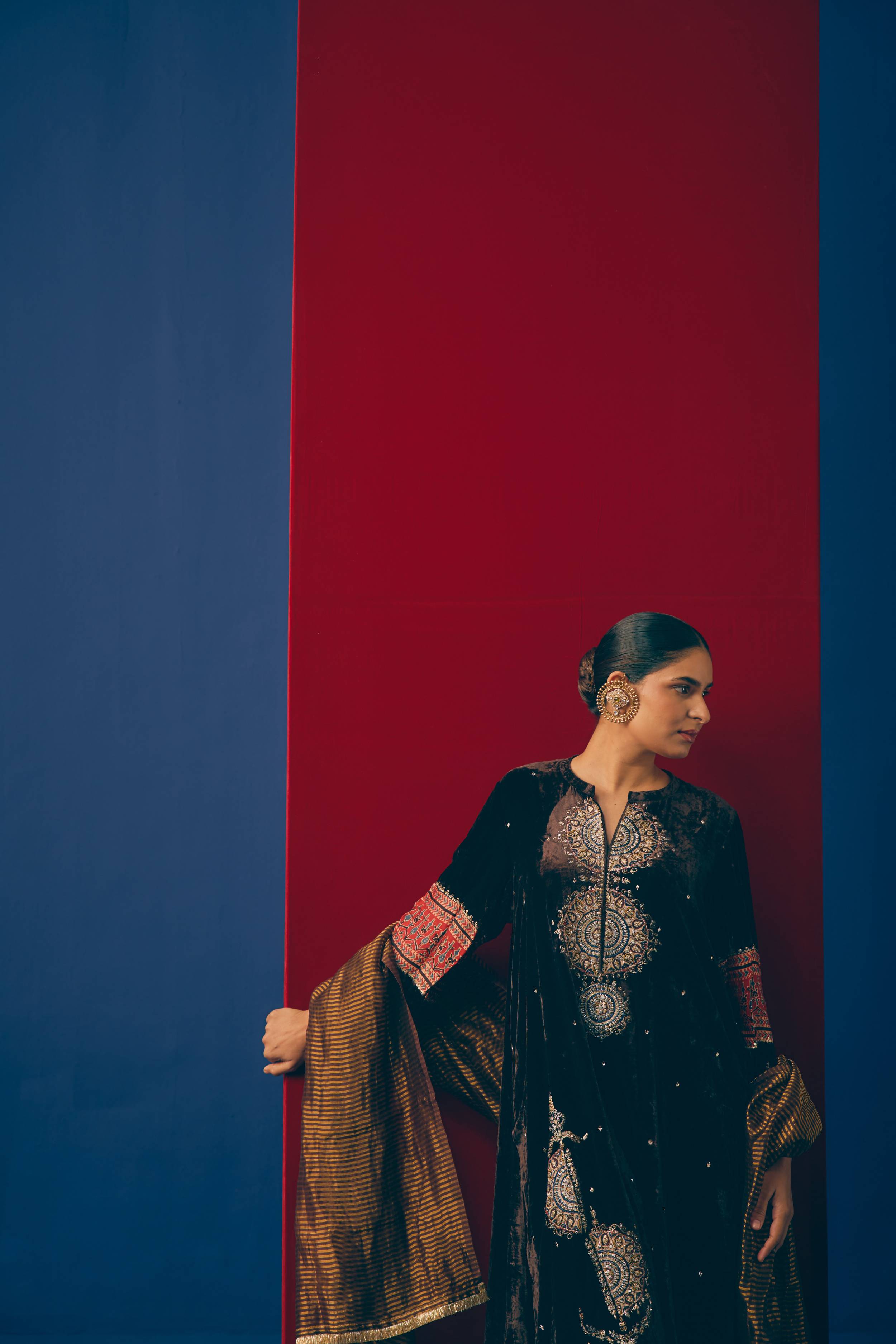 Brown Zardozi Velvet Suit