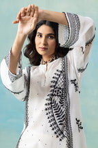 Kala Safed Kurta Set
