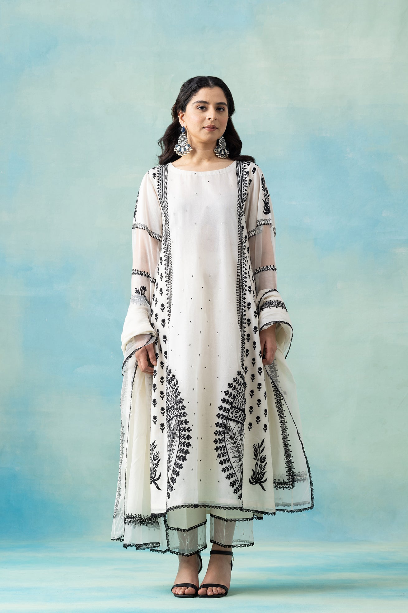 Bageecha Anarkali Set Main image
