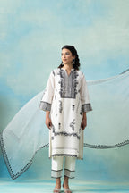 Bel Naksh Kurta Set