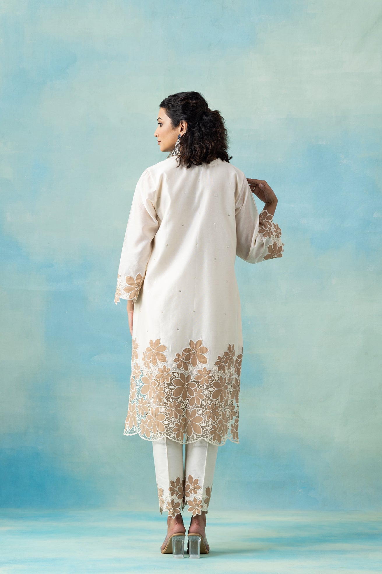 Coral Jaali Set Secondary image