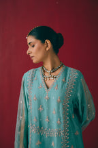 Firozi Guldasta Kurta Set