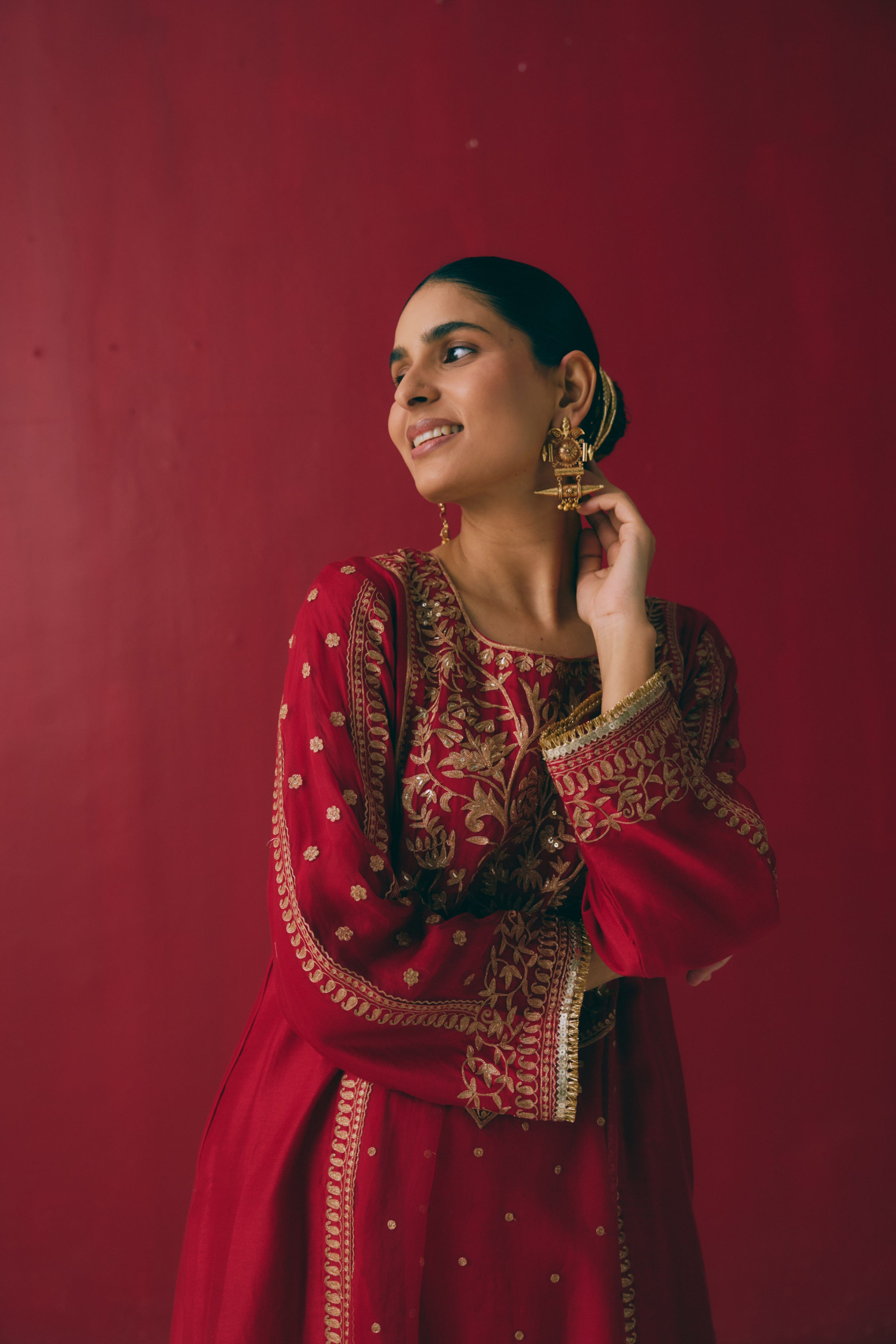 Laal Gulbaagh Kurta Set Secondary image