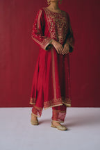 Laal Gulbaagh Kurta Set