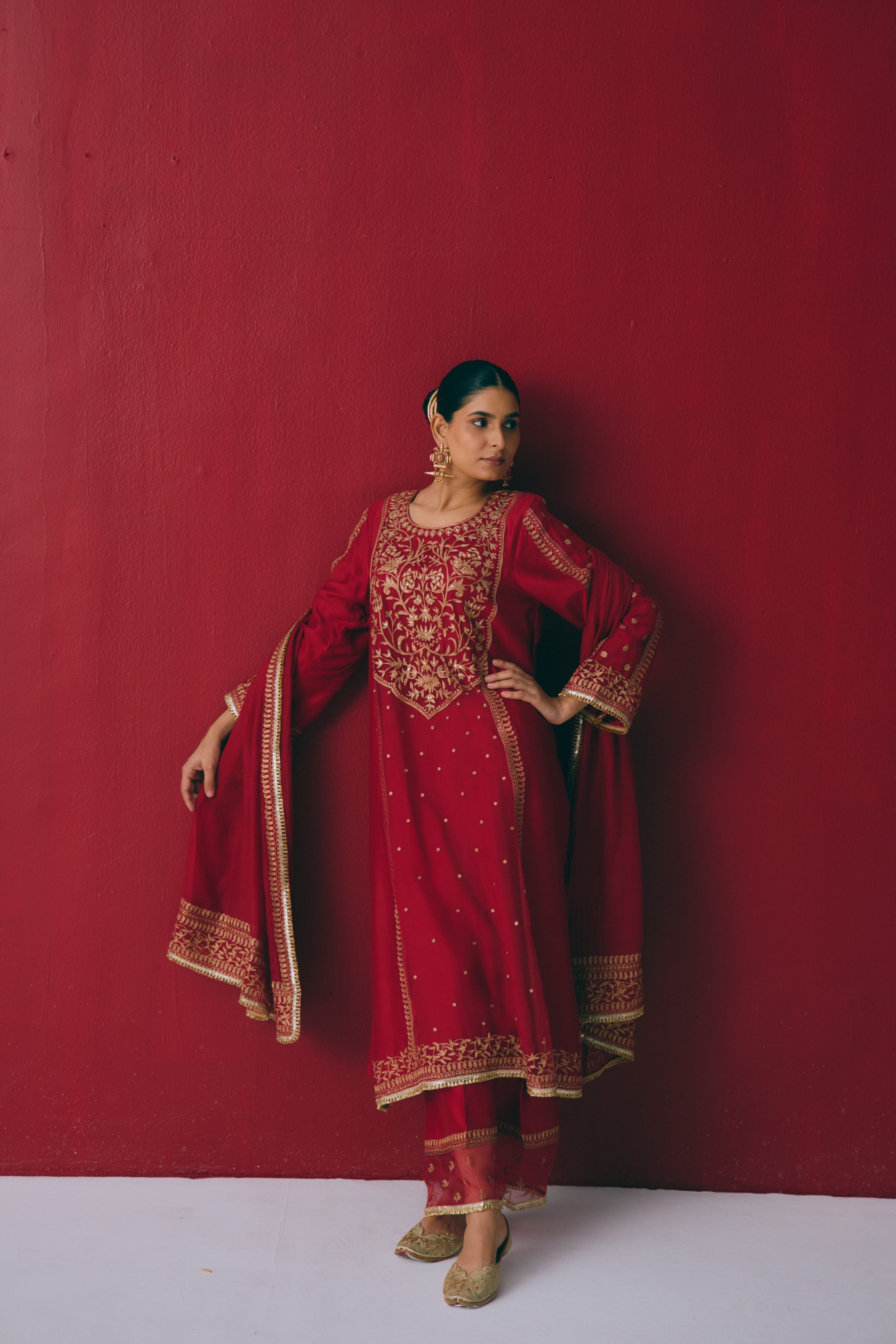 Laal Gulbaagh Kurta Set Main image