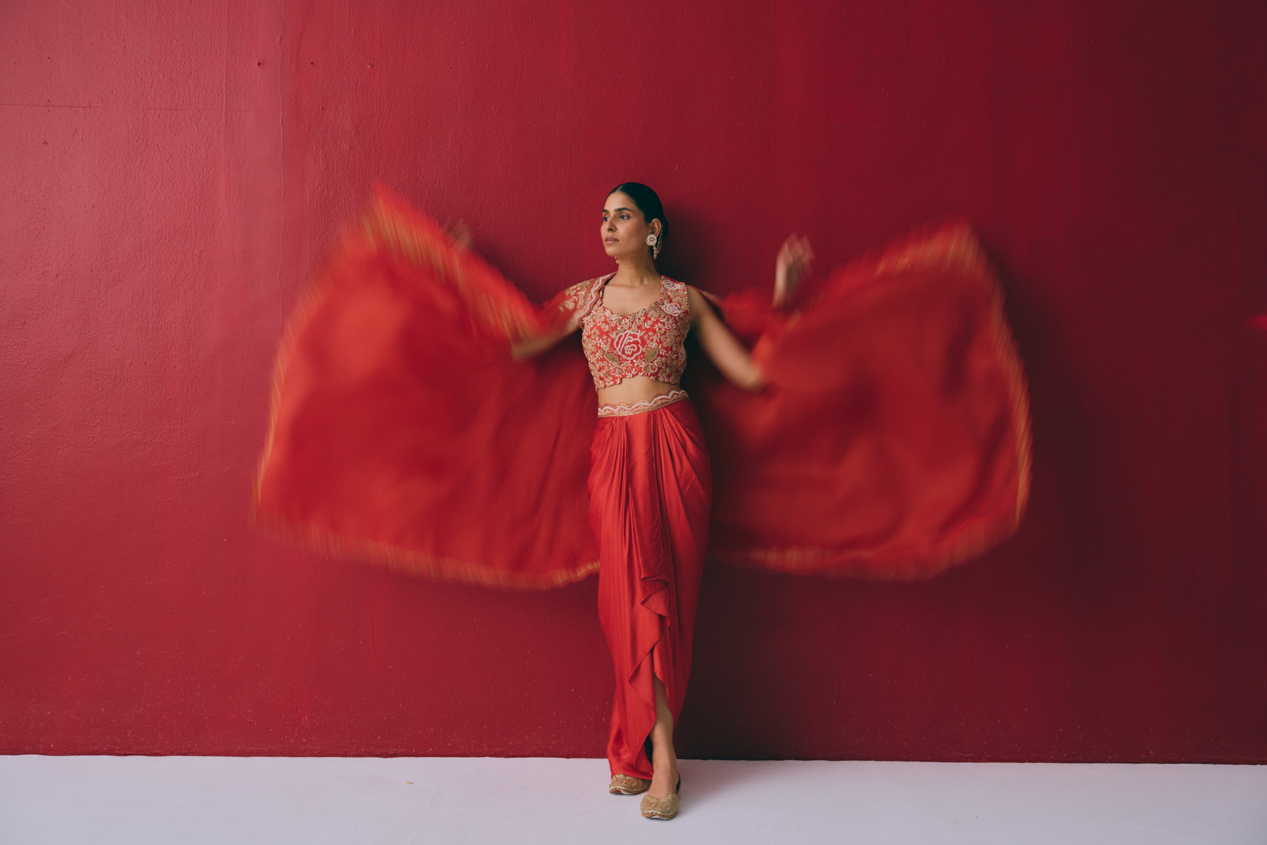 Raat Rani Cape Set