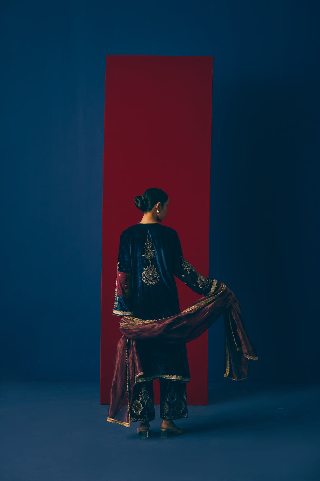 Mehrunisa Velvet Heirloom Set