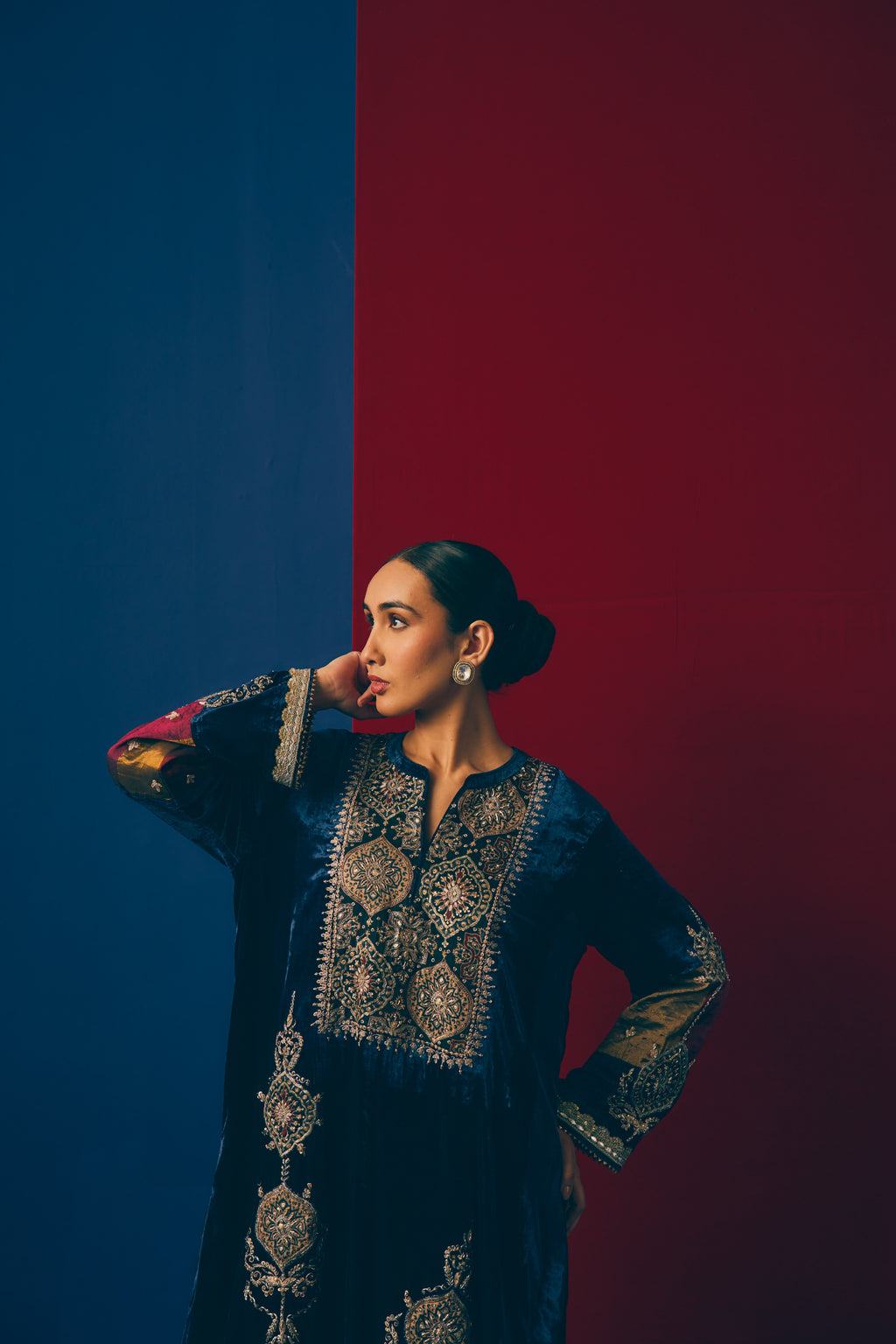 Mehrunisa Velvet Heirloom Set