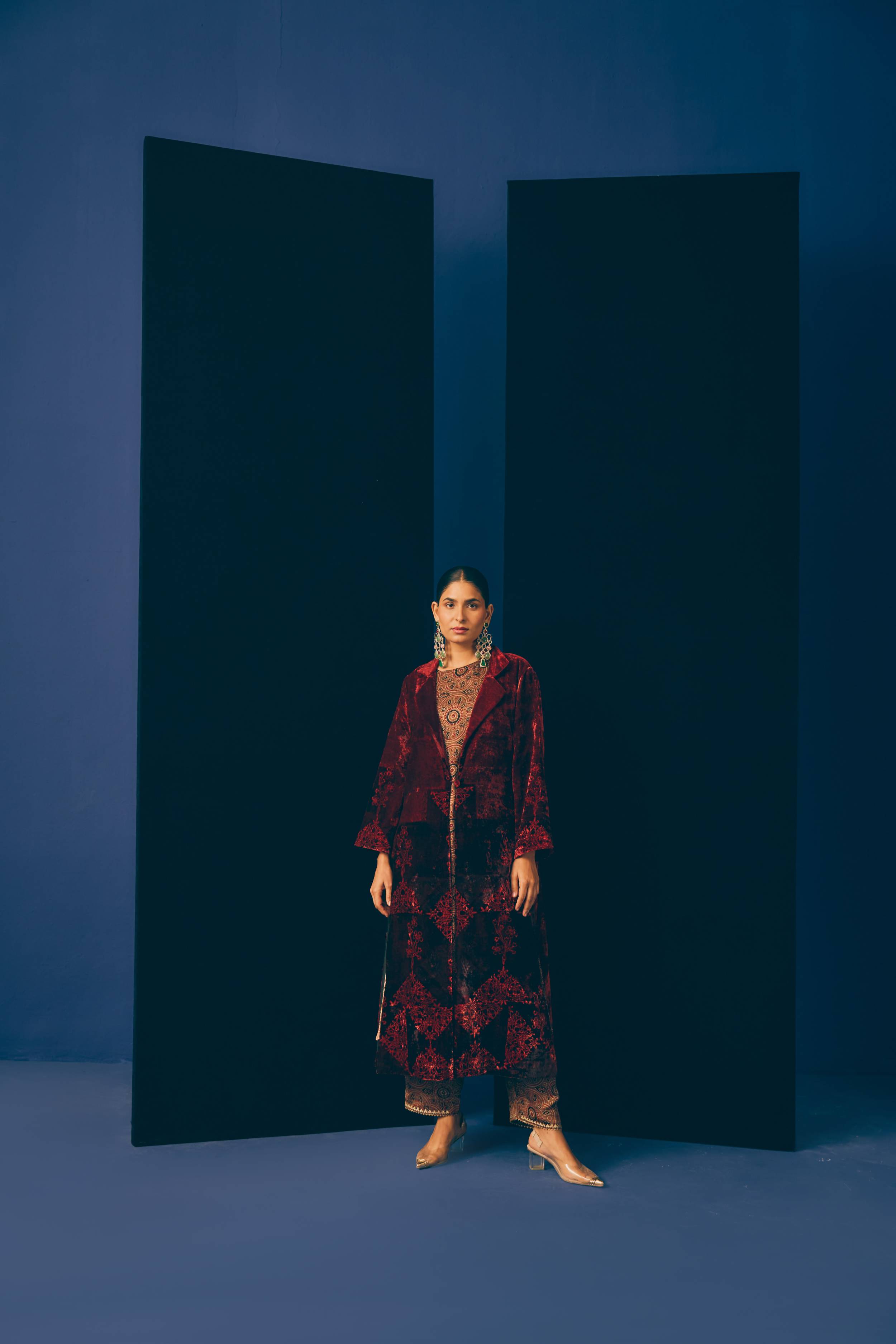 Rangrez Silk Trench Set