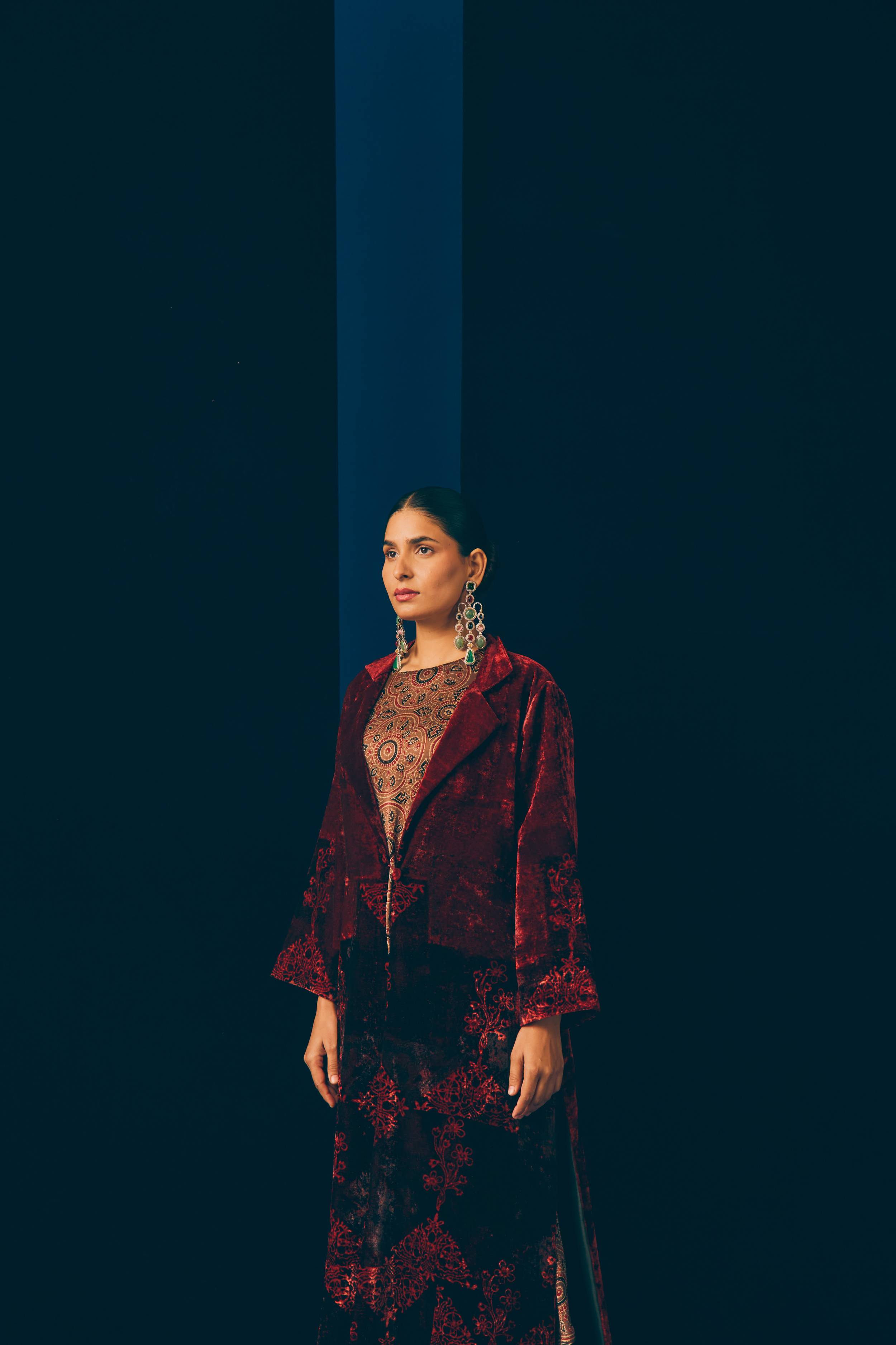 Rangrez Silk Trench Set