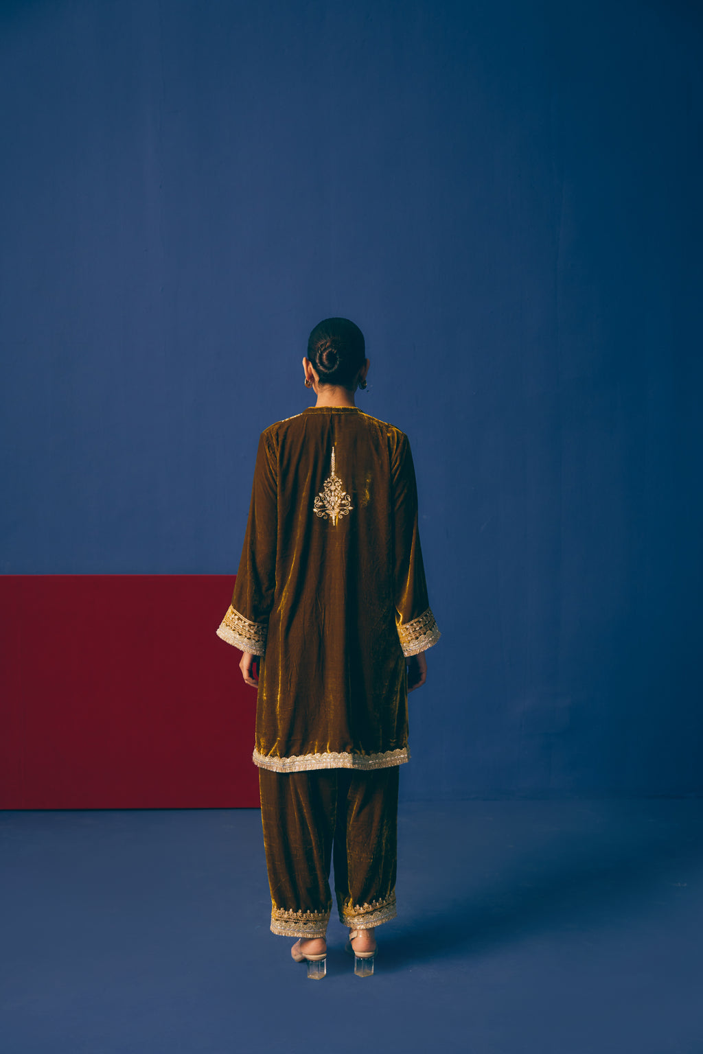 Zehra Velvet Bazaar Set