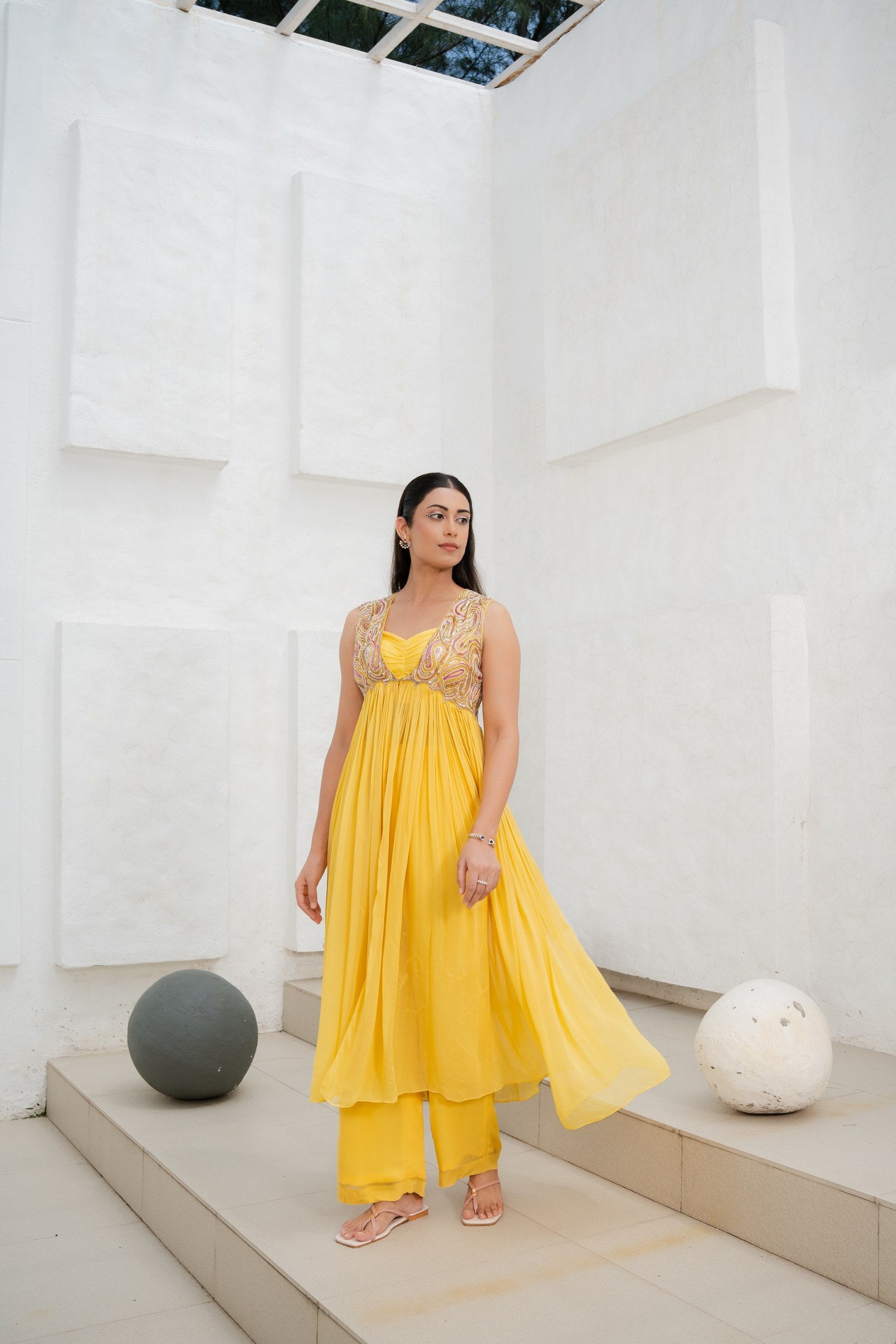 Zehra Drape Tunic Set Secondary image